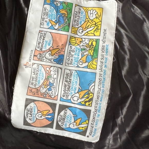 Moncler Daos Logo Print Water Resistant Hooded Down Puffer Coat Jacket. - Picture 15 of 16